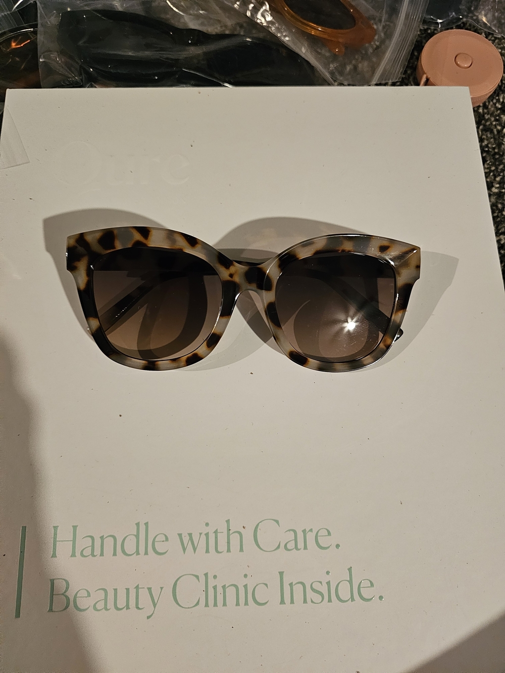 Tortoiseshell Cat-Eye Sunglasses - Brown Lens